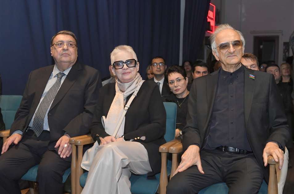 Baku hosts event commemorating National Leader Heydar Aliyev (PHOTO)