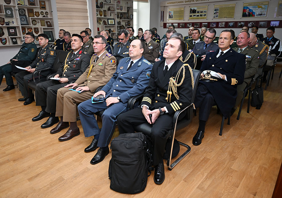 Azerbaijan holds meeting with military attachés on highlights of 2025 (PHOTO)