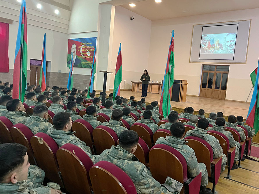 Azerbaijan's Land Forces hold events on “Year of Constitution and Sovereignty” (PHOTO)