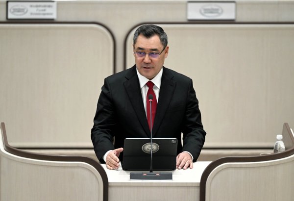 President of Kyrgyzstan calls on deputies to reform and upskill public service