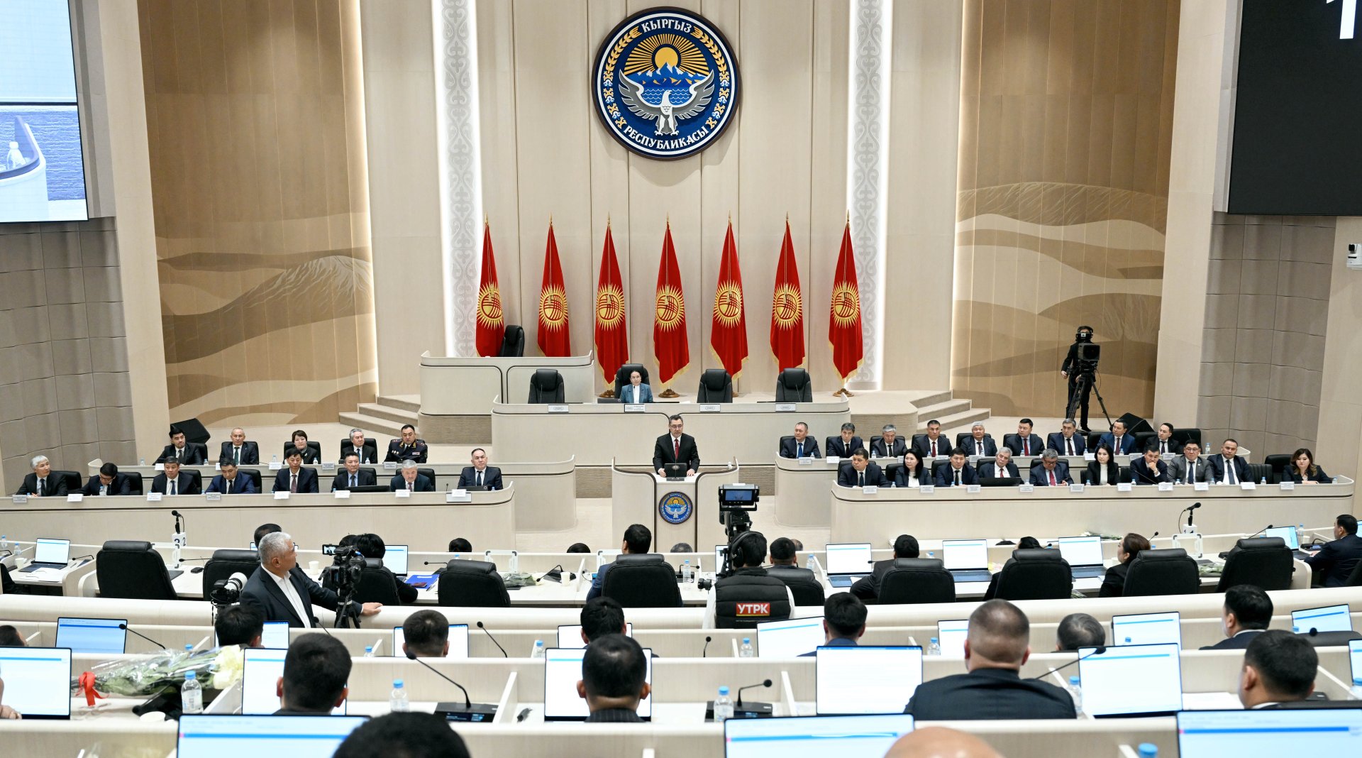 Kyrgyzstan’s president opens first session of new parliament