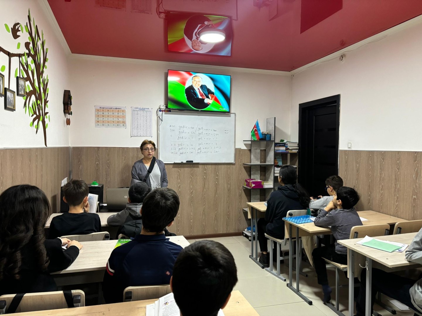 Azerbaijan honors National Leader Heydar Aliyev’s legacy with commemoration events (PHOTO)