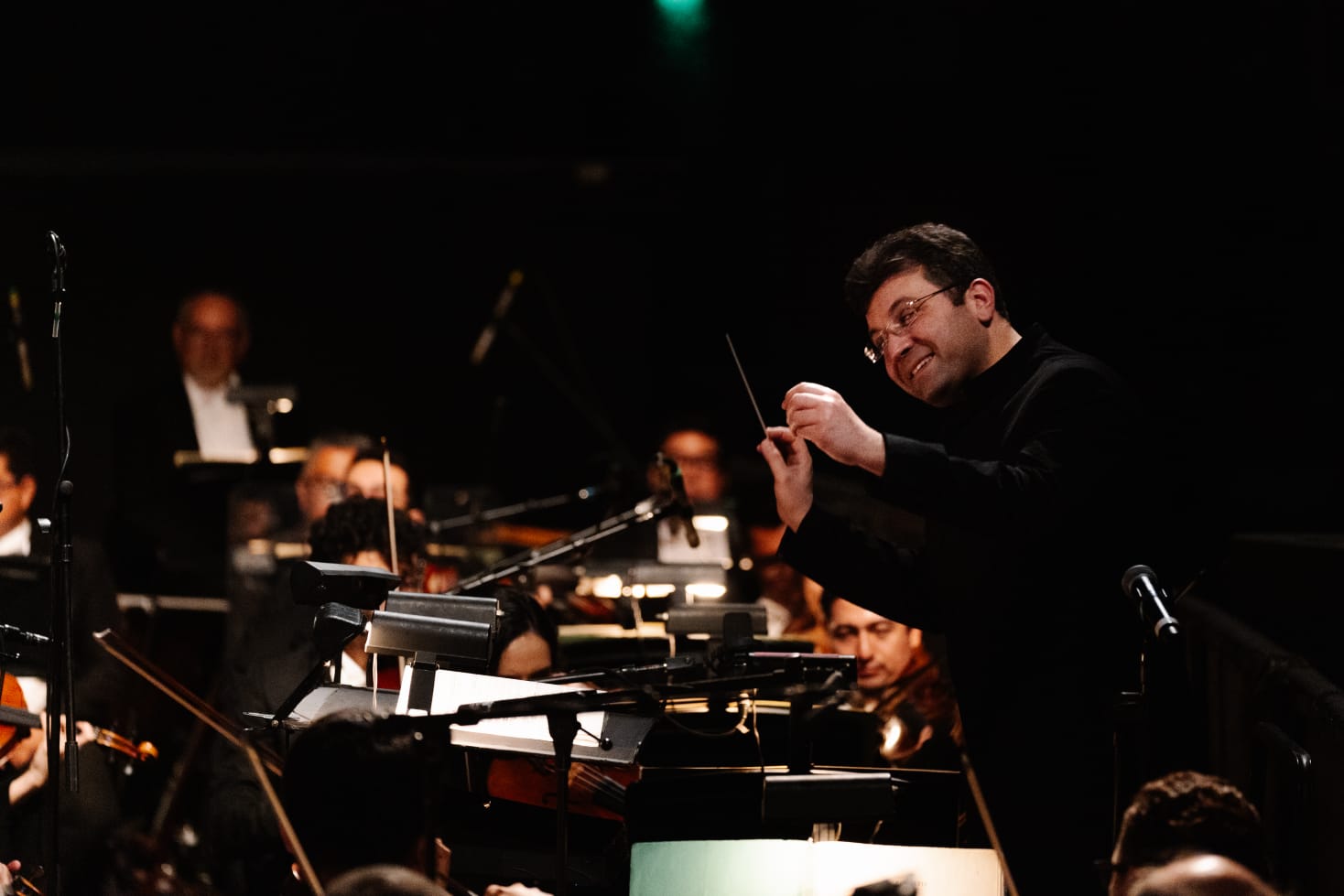 Nutcracker ballet premieres in Mexico under baton of honored Azerbaijani conductor (PHOTO/VIDEO)