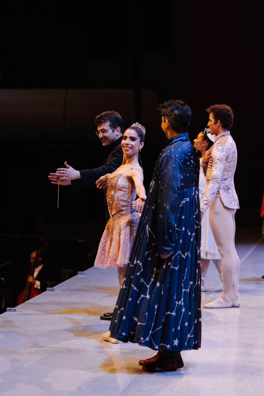 Nutcracker ballet premieres in Mexico under baton of honored Azerbaijani conductor (PHOTO/VIDEO)