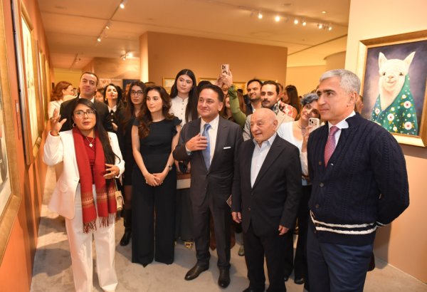 Alpacas by Sol Alejo shine at Baku’s Heydar Aliyev Center (PHOTO/VIDEO)