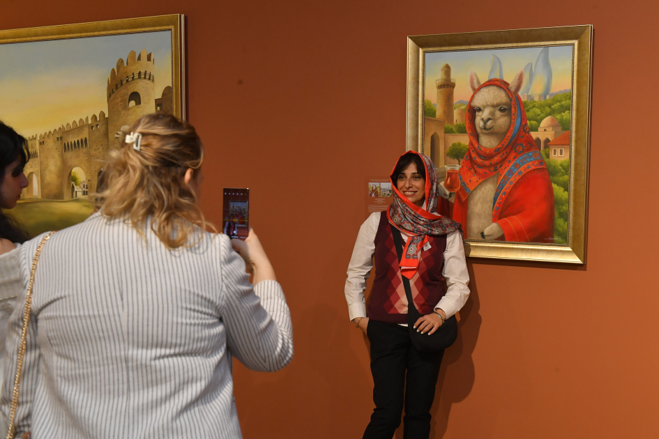 Alpacas by Sol Alejo shine at Baku’s Heydar Aliyev Center (PHOTO/VIDEO)