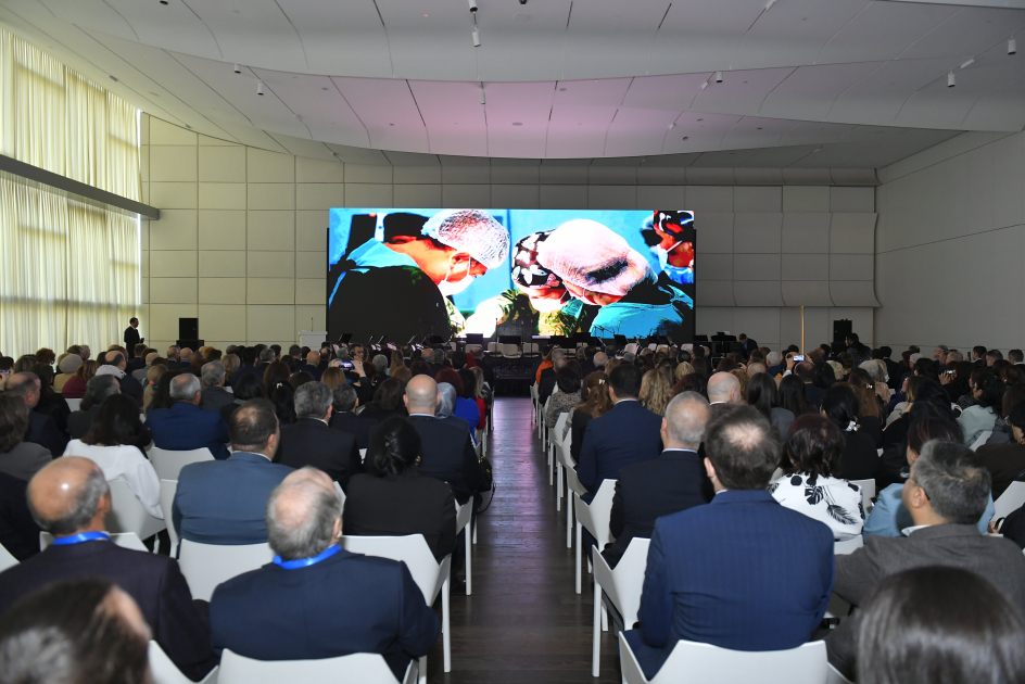 Baku hosts int'l scientific-practical congress on 90th anniversary of Advanced Training Institute for Doctors (PHOTO)