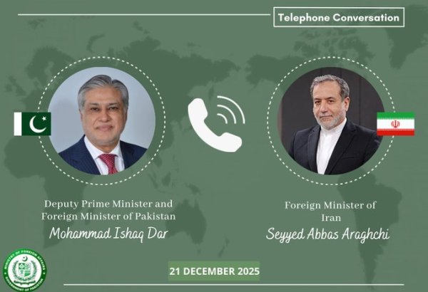 Pakistan and Iran FMs discuss bilateral ties and regional issues