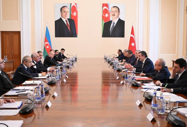 Azerbaijani-Turkish economic co-op commission holds meeting in Baku (PHOTO)