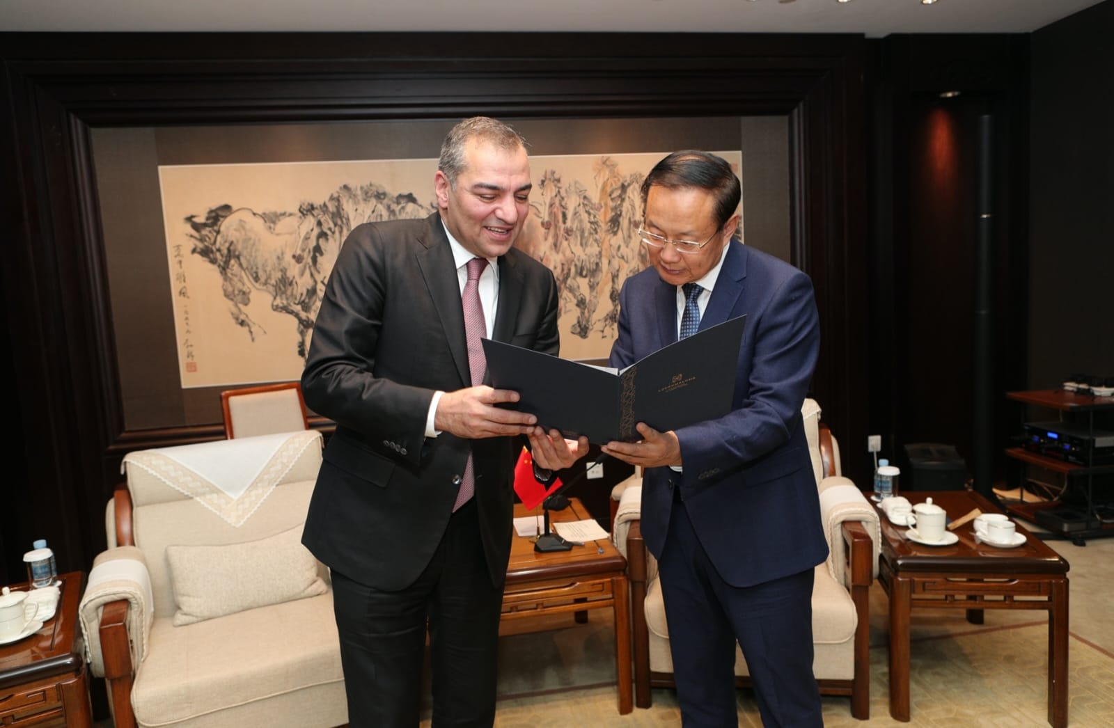 Azerbaijan and China discuss development of tourism relations (PHOTO)