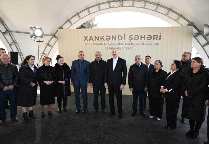 President Ilham Aliyev meets residents relocated to Karkijahan settlement