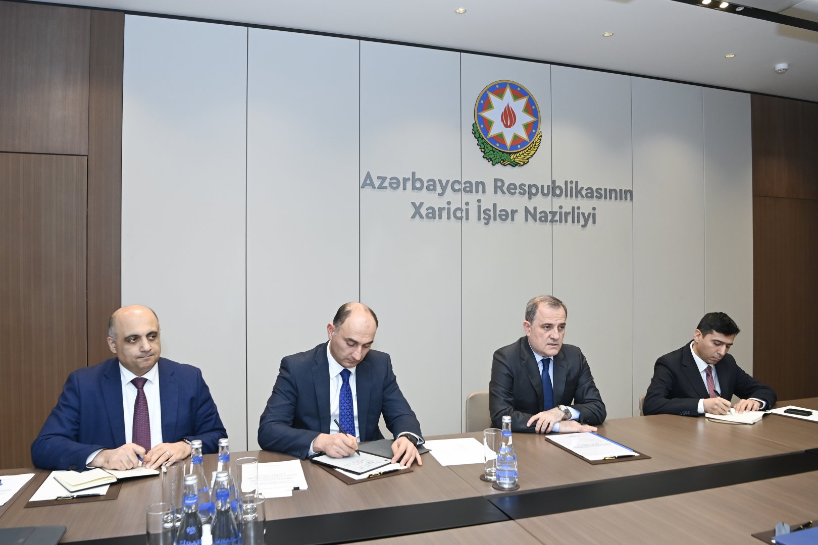 Azerbaijani FM meets with newly appointed Greek ambassador (PHOTO)