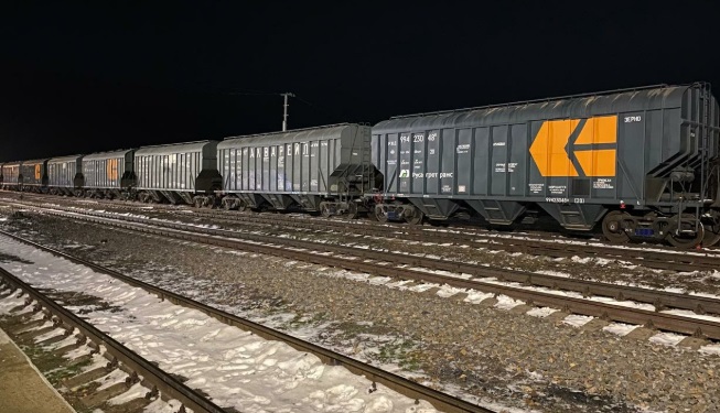 Russia dispatches grain wagons to Armenia through Azerbaijani territory