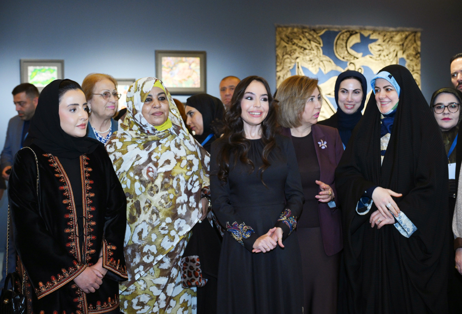 VP of Heydar Aliyev Foundation Leyla Aliyeva and Iranian President's daughter Zahra Pezeshkian visit exhibition "My Seas, My Oceans" (PHOTO)