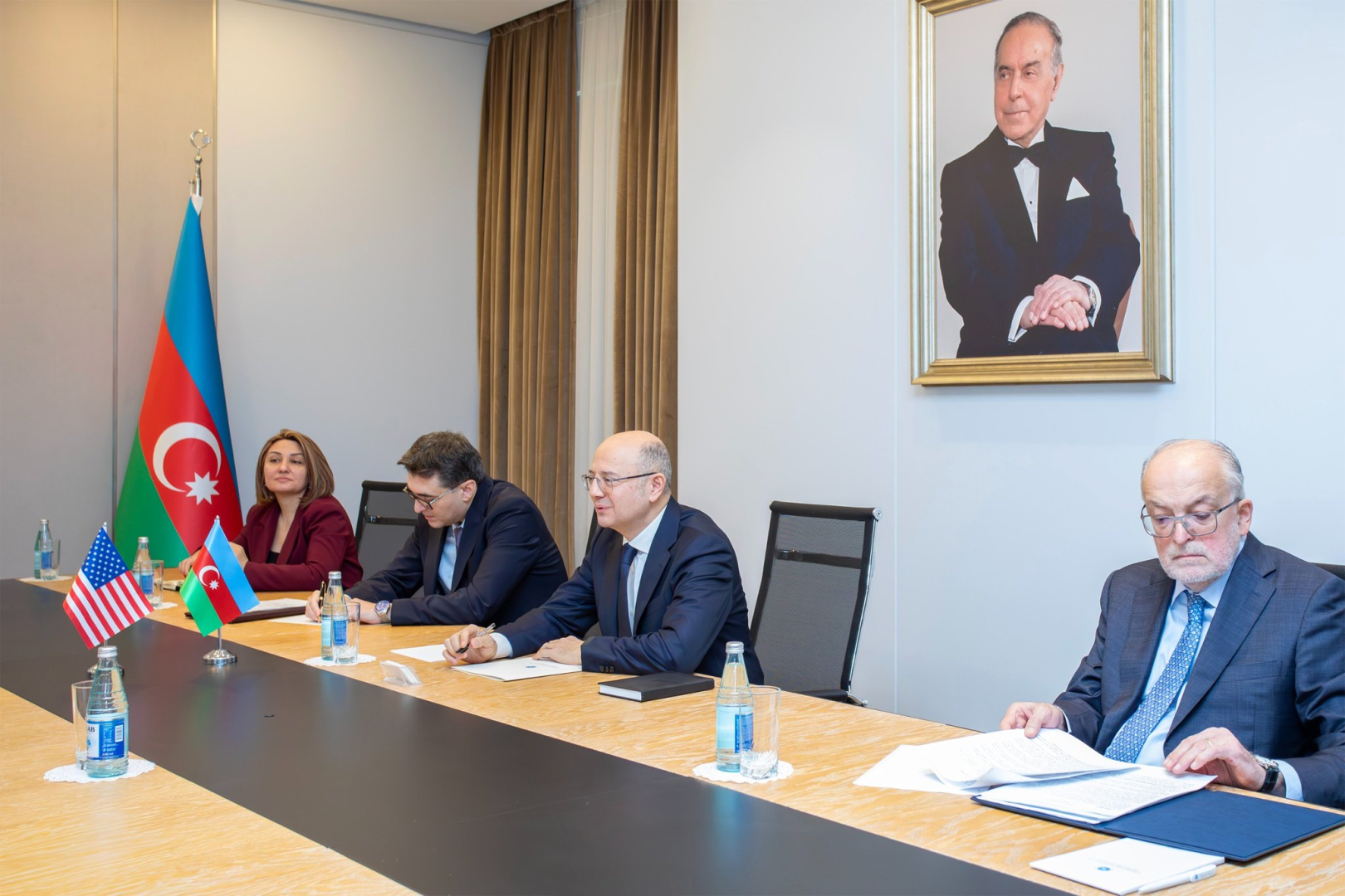 Azerbaijan, U.S. discuss energy projects within Strategic Partnership Charter (PHOTO)