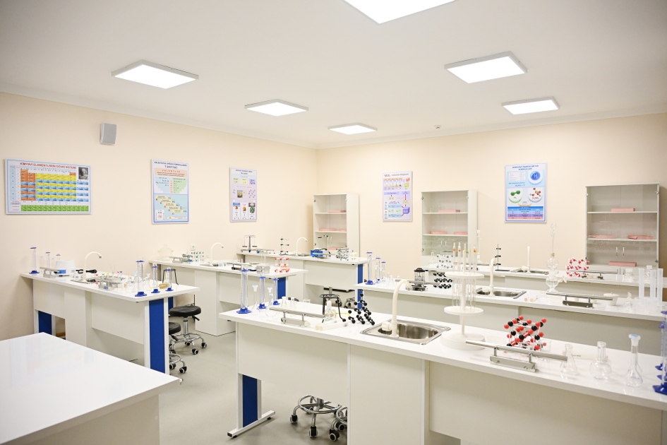 President Ilham Aliyev attends opening of Secondary School No. 1 in Karkijahan settlement after major renovations (PHOTO)