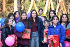VP of Heydar Aliyev Foundation Leyla Aliyeva attends festivity for children at Central Botanical Garden (PHOTO)