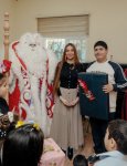 VP of Heydar Aliyev Foundation Leyla Aliyeva, Arzu Aliyeva, and Alena Aliyeva share holiday joy with children at “Clean World” shelter (PHOTO)