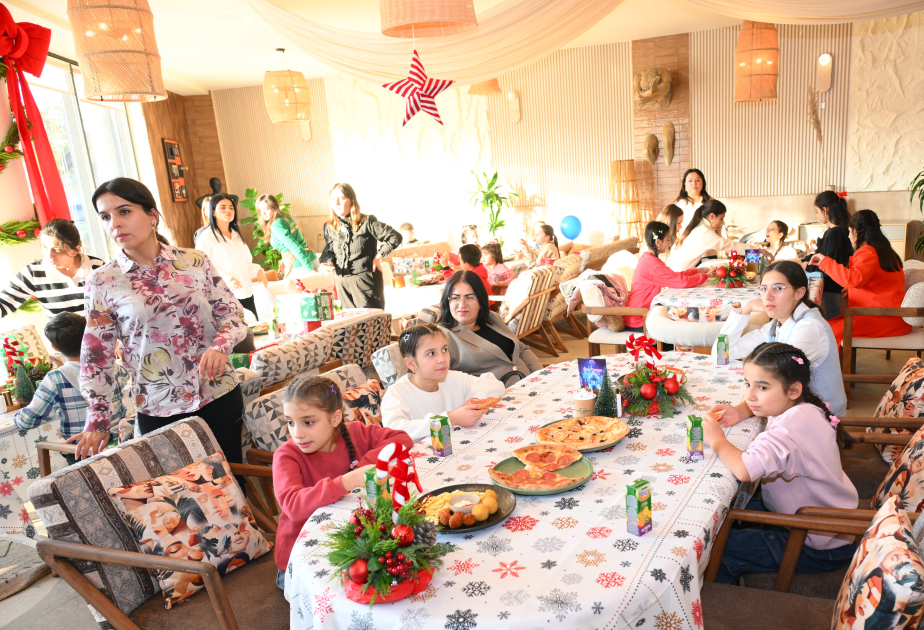 VP of Heydar Aliyev Foundation Leyla Aliyeva attends festivity for children at Central Botanical Garden (PHOTO)