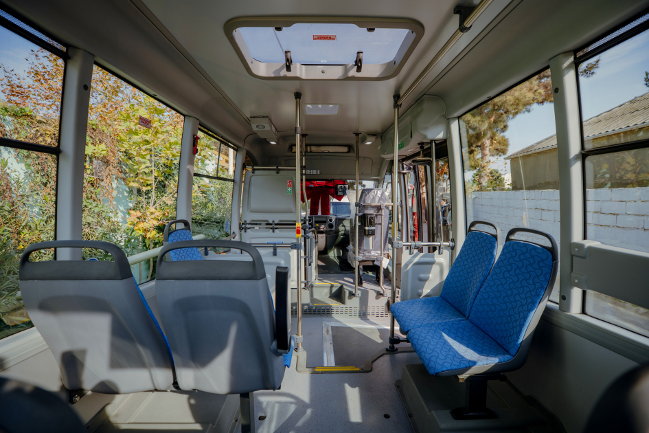 VP of Heydar Aliyev Foundation Leyla Aliyeva, Arzu Aliyeva, and Alena Aliyeva share holiday joy with children at “Clean World” shelter (PHOTO)