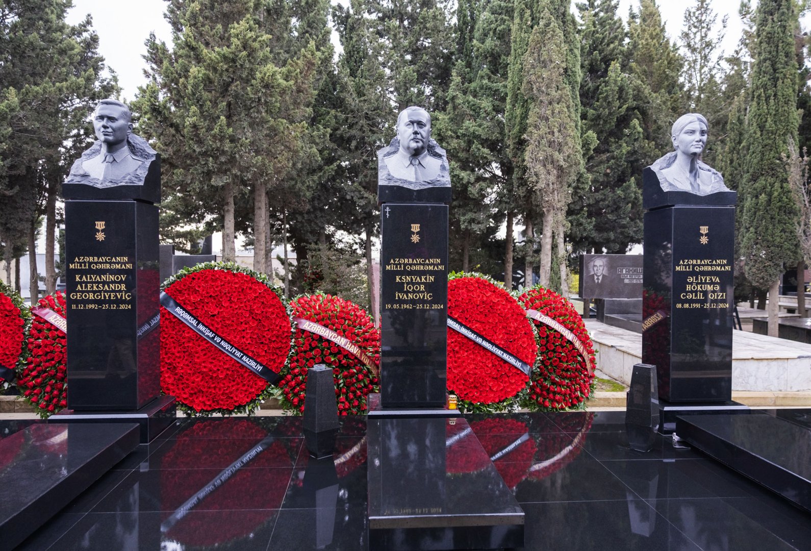 Heydar Aliyev International Airport holds memorial for AZAL plane crash victims (PHOTO/VIDEO)