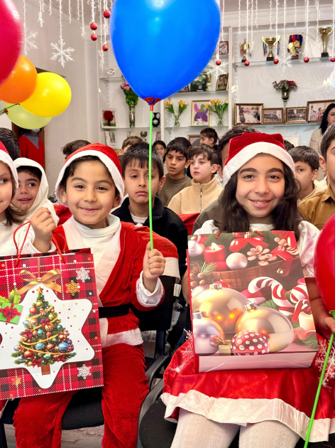Heydar Aliyev Foundation VP Leyla Aliyeva organizes New Year celebrations for children in Ganja (PHOTO)