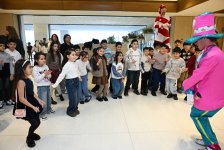 Heydar Aliyev Foundation VP Leyla Aliyeva, Arzu Aliyeva, and Alena Aliyeva attend festive celebration for children (PHOTO)