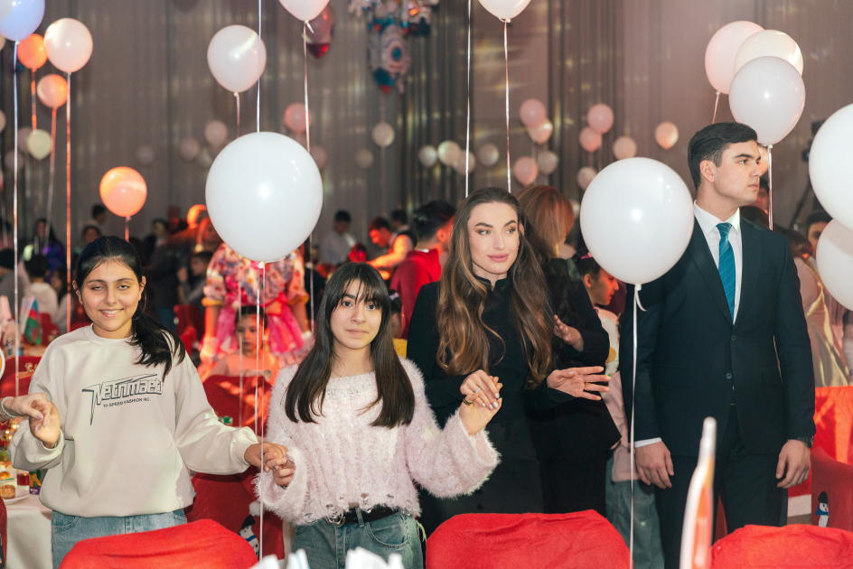 Heydar Aliyev Foundation VP Leyla Aliyeva, Arzu Aliyeva, and Alena Aliyeva attend festive celebration for children (PHOTO)