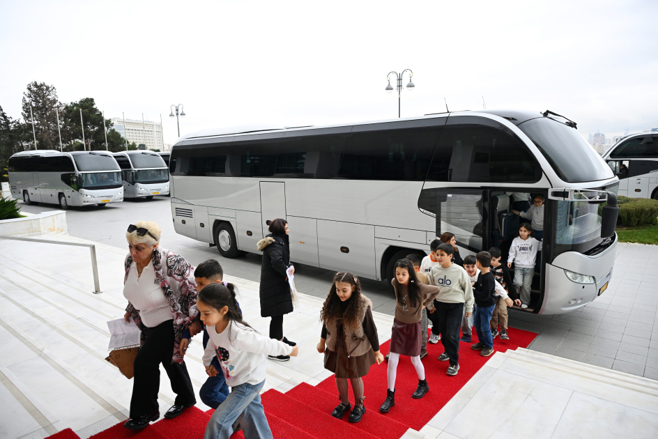 Heydar Aliyev Foundation VP Leyla Aliyeva, Arzu Aliyeva, and Alena Aliyeva attend festive celebration for children (PHOTO)