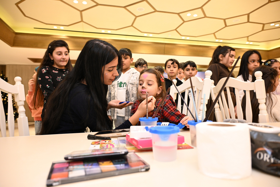 Heydar Aliyev Foundation VP Leyla Aliyeva, Arzu Aliyeva, and Alena Aliyeva attend festive celebration for children (PHOTO)