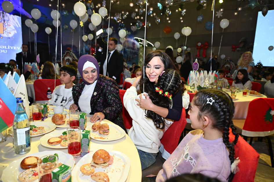 Heydar Aliyev Foundation VP Leyla Aliyeva, Arzu Aliyeva, and Alena Aliyeva attend festive celebration for children (PHOTO)