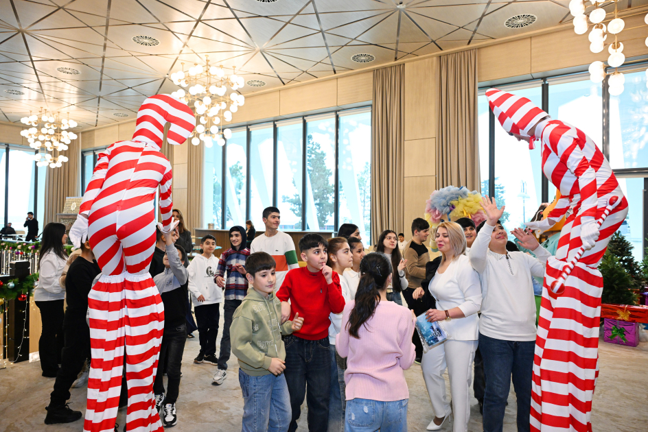 Heydar Aliyev Foundation VP Leyla Aliyeva, Arzu Aliyeva, and Alena Aliyeva attend festive celebration for children (PHOTO)