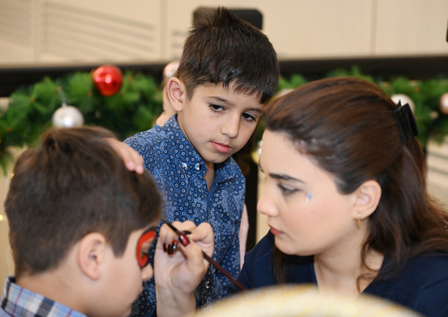 Heydar Aliyev Foundation VP Leyla Aliyeva, Arzu Aliyeva, and Alena Aliyeva attend festive celebration for children (PHOTO)