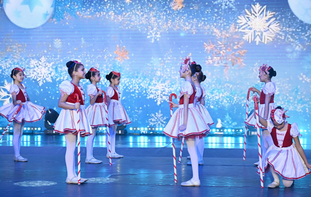 Heydar Aliyev Foundation VP Leyla Aliyeva, Arzu Aliyeva, and Alena Aliyeva attend festive celebration for children (PHOTO)