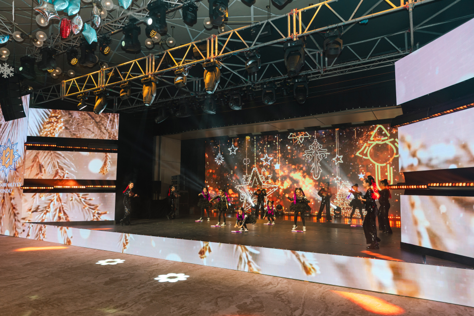 Heydar Aliyev Foundation VP Leyla Aliyeva, Arzu Aliyeva, and Alena Aliyeva attend festive celebration for children (PHOTO)