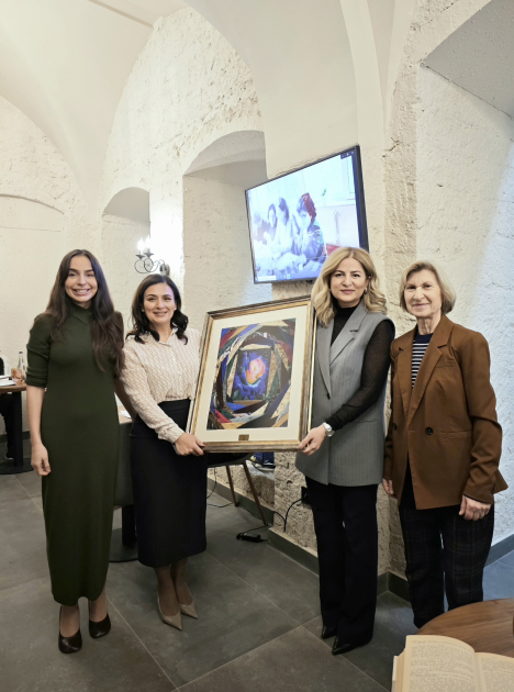 Heydar Aliyev Foundation VP Leyla Aliyeva meets with elderly citizens at 'Yasha' Center (PHOTO)