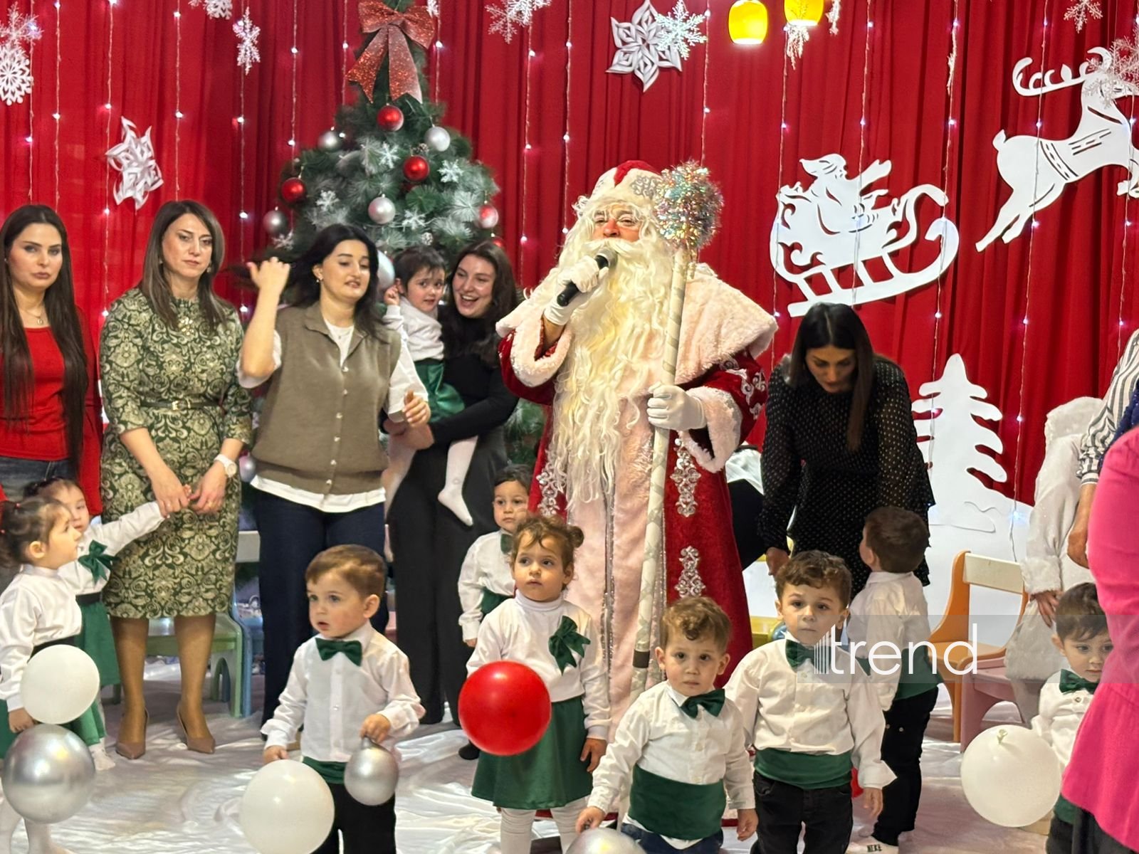 Azerbaijan’s Baku orphanage hosts New Year celebration (PHOTO)