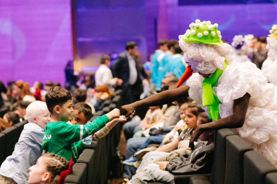 At Heydar Aliyev Foundation VP Leyla Aliyeva's initiative, Jirtdan mega show organized at Baku Convention Center (PHOTO)