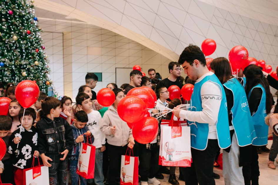 At Heydar Aliyev Foundation VP Leyla Aliyeva's initiative, Jirtdan mega show organized at Baku Convention Center (PHOTO)