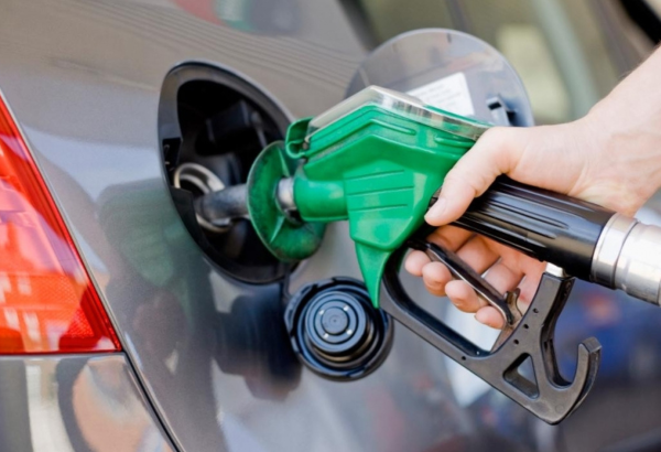 Azerbaijan raises road tax on domestic and imported fuels