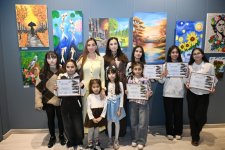 Head of Baku Media Center Arzu Aliyeva and Alena Aliyeva attend “10 Years Lived in Colors” exhibition (PHOTO)