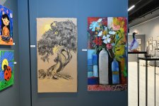 Head of Baku Media Center Arzu Aliyeva and Alena Aliyeva attend “10 Years Lived in Colors” exhibition (PHOTO)