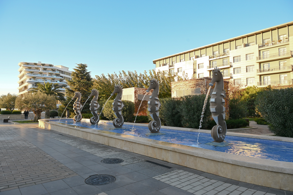 President Ilham Aliyev, First Lady Mehriban Aliyeva visit Baku White City (PHOTO/VIDEO)