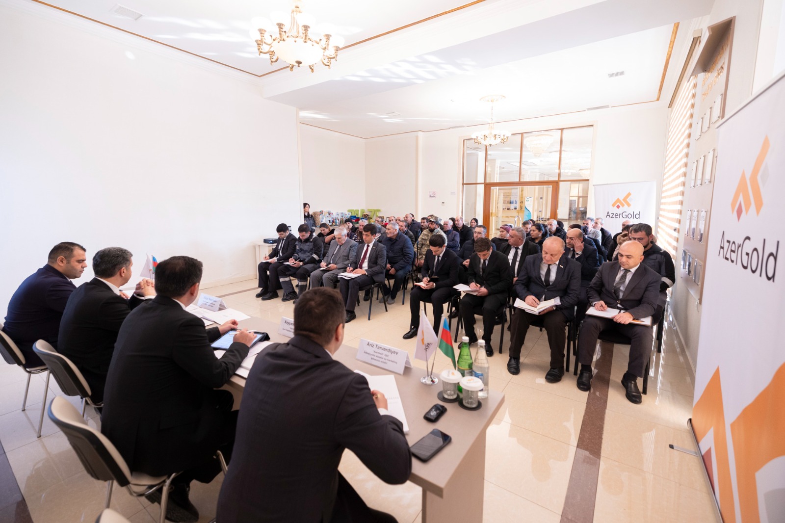 Members of AzerGold’s CSR Committee meet with citizens in Goygol (PHОТО)