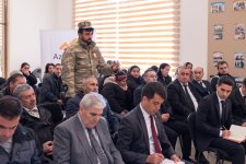 Members of AzerGold’s CSR Committee meet with citizens in Goygol (PHОТО)