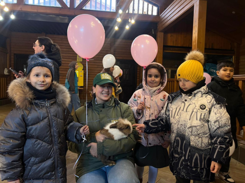 At Heydar Aliyev Foundation VP Leyla Aliyeva's initiative, holiday event for children organized at Baku Zoological Park (PHOTO)
