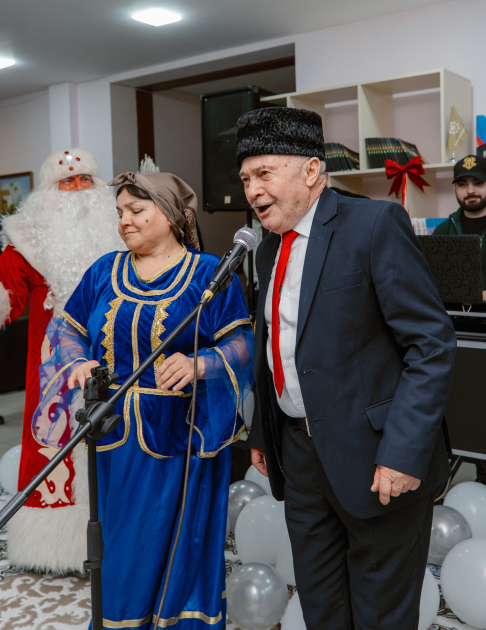 Heydar Aliyev Foundation VP Leyla Aliyeva, Head of Baku Media Center Arzu Aliyeva attend festive event at social services facility for elderly people (PHOTO)