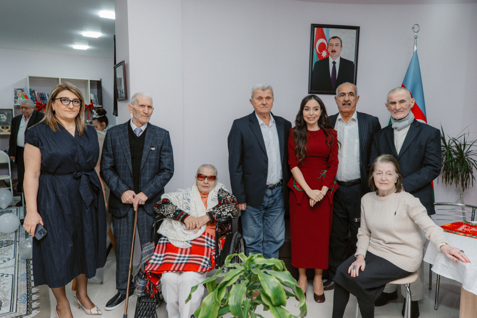 Heydar Aliyev Foundation VP Leyla Aliyeva, Head of Baku Media Center Arzu Aliyeva attend festive event at social services facility for elderly people (PHOTO)