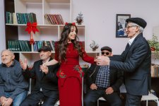 Heydar Aliyev Foundation VP Leyla Aliyeva, Head of Baku Media Center Arzu Aliyeva attend festive event at social services facility for elderly people (PHOTO)