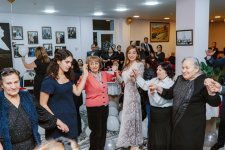 Heydar Aliyev Foundation VP Leyla Aliyeva, Head of Baku Media Center Arzu Aliyeva attend festive event at social services facility for elderly people (PHOTO)